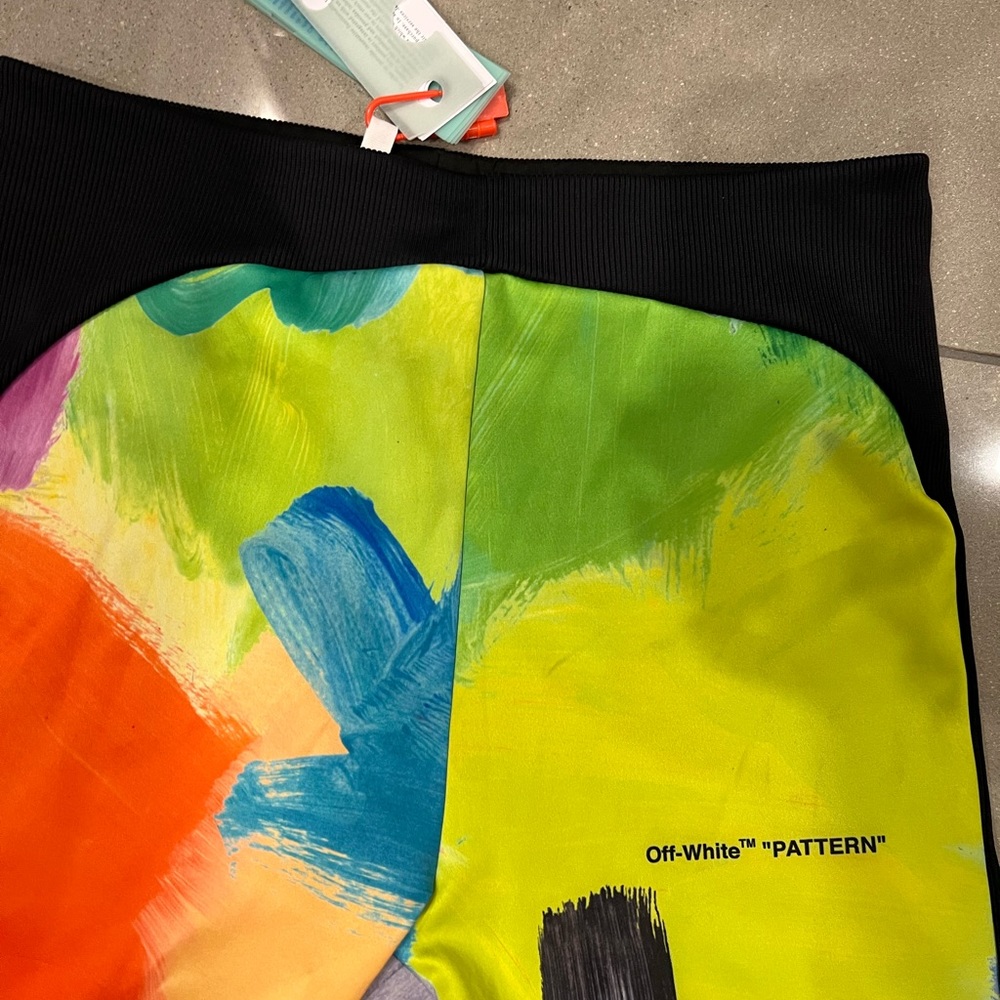 Off-white set - Picture 3 of 7